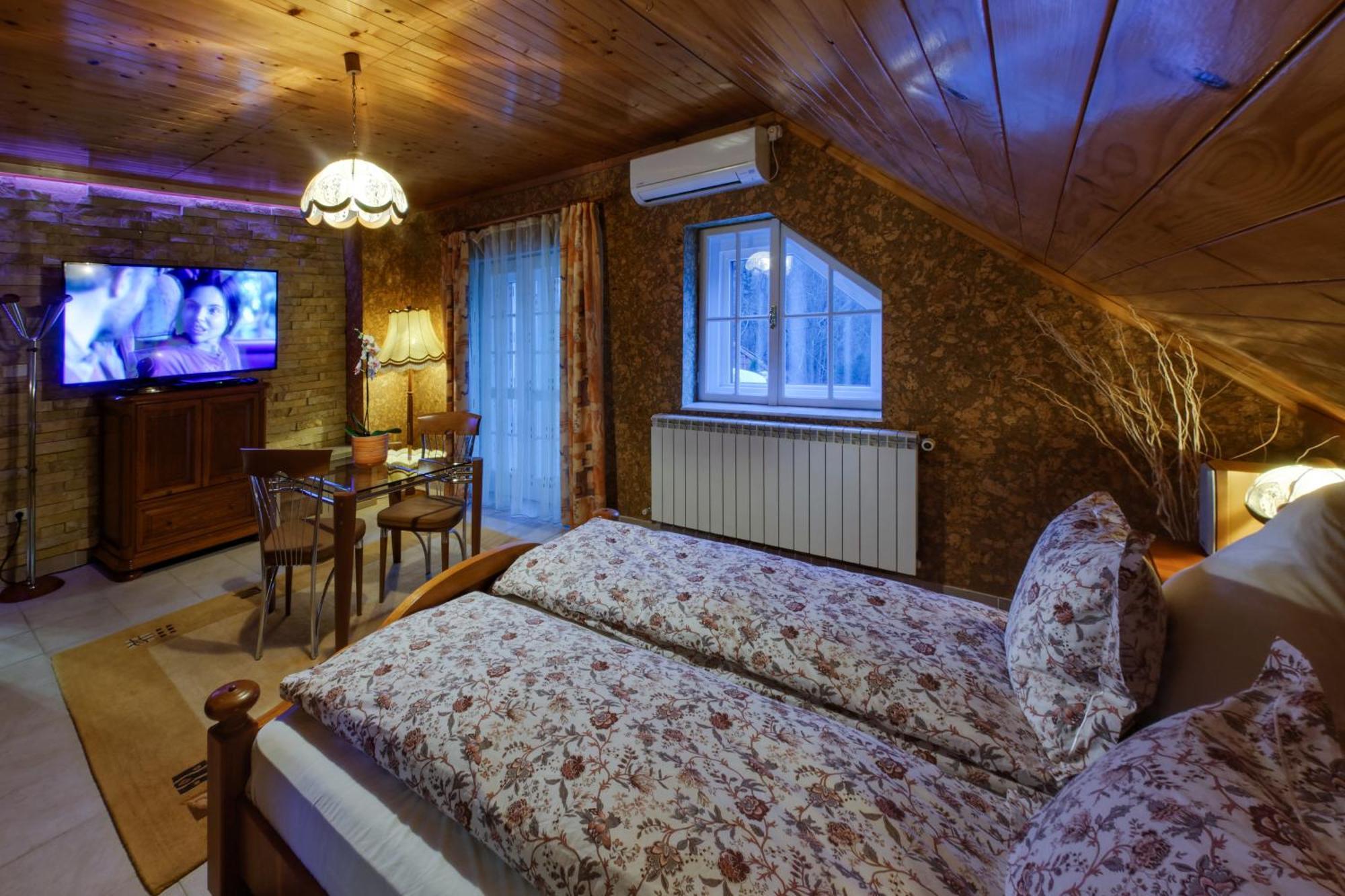 Boutique Hotel Forest Retreat (Adults Only) Buşteni Екстериор снимка