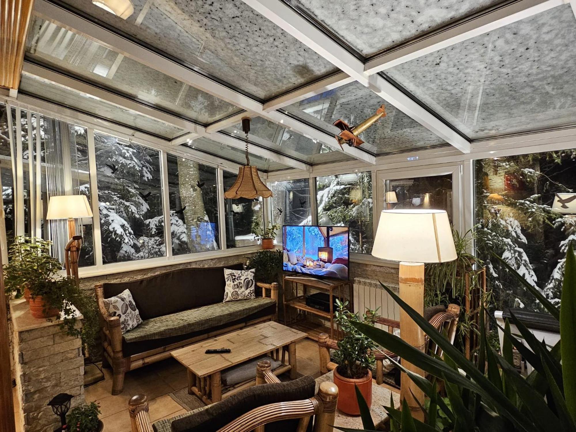 Boutique Hotel Forest Retreat (Adults Only) Buşteni Екстериор снимка